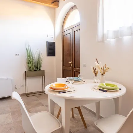 Casale Nora דירה *